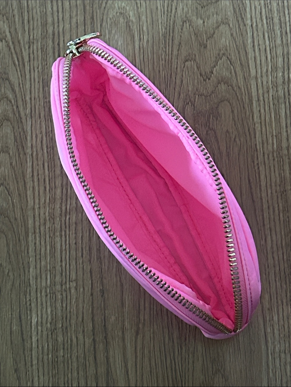 Stoney Clover Pink Travel Cosmetic Bag - Compact Women's Pouch - Picture 6 of 6